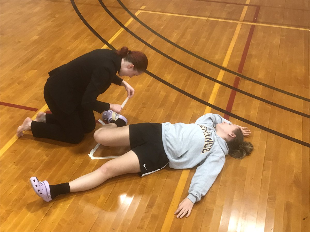 DefiCollegeWSOC's tweet photo. Crime in progress. Discover whodunnit at 6.30 tonight. @defiancecollege #jacketnation #dcscienceclub https://t.co/OingWe75iR