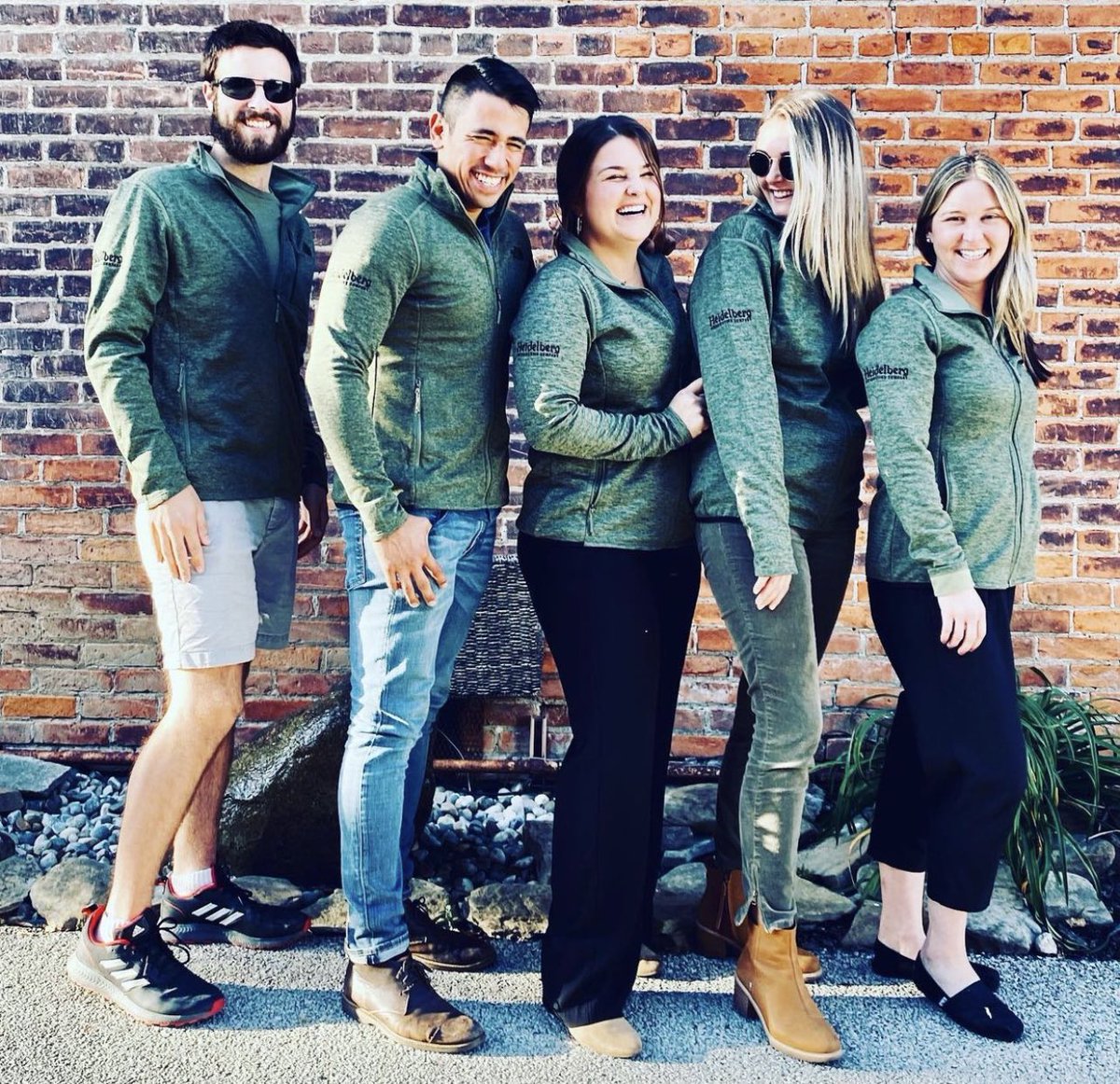 HeidelbergDist's tweet photo. How we feel when the sun shines on a Friday ☀️ 😃 …even if it rains a few minutes after #wheninohio #liferoars https://t.co/izm6p2cahG