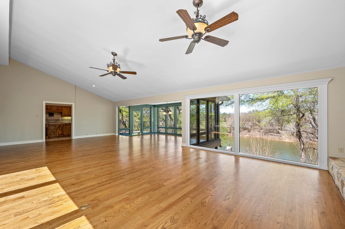 askbriscoe's tweet photo. Just listed!!
6814 Westover Dr. Granbury Tx. 76049
This one of a kind home perfectly situated on the Brazos River has breathtaking views from the tiered &amp; landscaped patio, living spaces and bedrooms. https://t.co/ZVnVn8nwmU