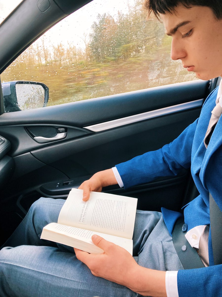 JPintheWord's tweet photo. Reading phenomenon book with son Dutch, I ask what to emphasize in review.

“Tell them what Brant said &amp; why it matters.”

6 decisions @branthansen draws out &amp; commitment to help us become better men: “Who we become is a direct result of what we pay attention to.” #TheMenWeNeed https://t.co/cIHAmMLHGe