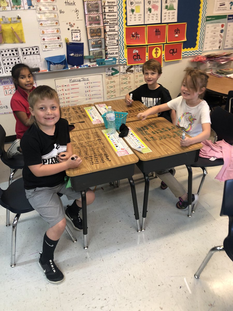 Ms. Everett's Class tweet media