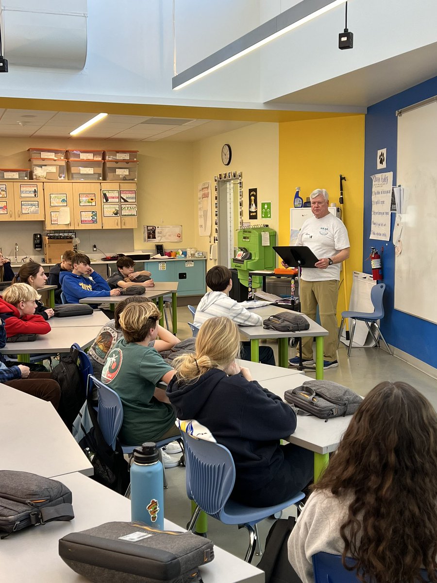 PrestonSLH's tweet photo. Thank you to Mr Walsh for visiting the Eighth Grade today to tell them about your experiences and putting them through Navy SEAL workouts! @SLHeights https://t.co/oT0KtVA9i4