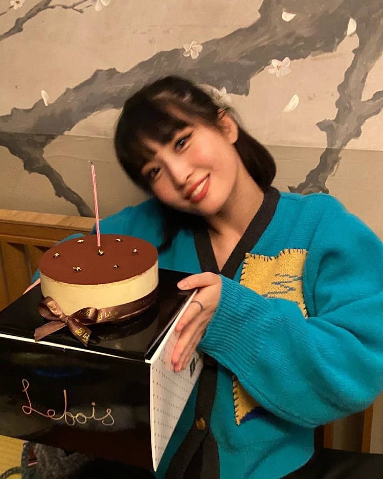 momoIoop's tweet photo. ITS MT BDAY! https://t.co/PUzLSghebf