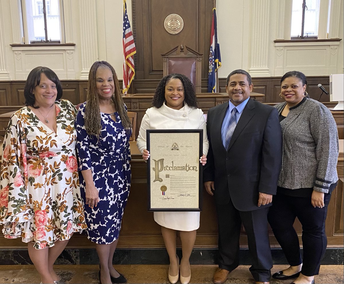 STLCityGov's tweet photo. Congrats on the 100 years, @moundcitybar! 🎉

Today, City Counselor Sheena Hamilton presented a proclamation marking MCBA's historic centennial. Comprised of lawyers, judges, and law students, MCBA is the oldest African-American bar association west of the Mississippi River. https://t.co/D55Y8dKBwh