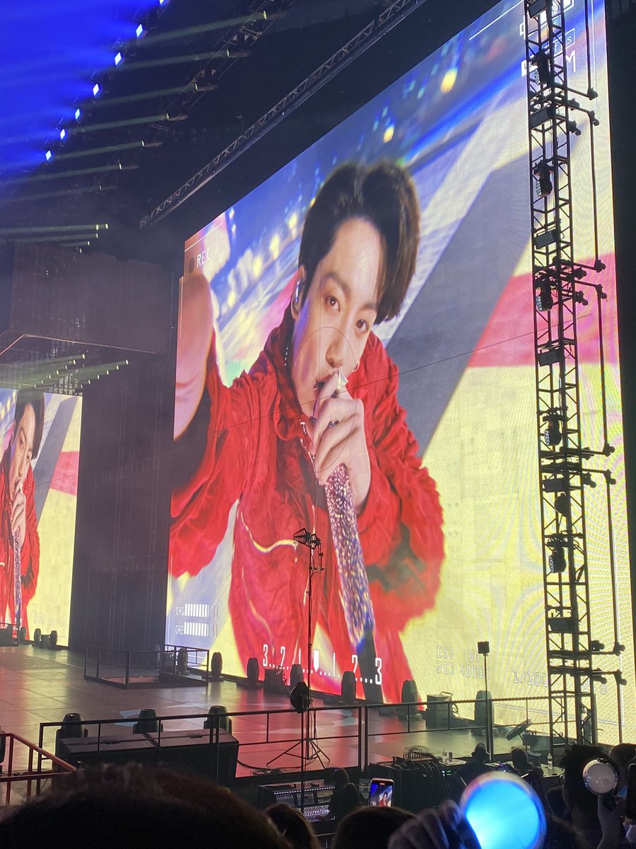 googiesbabybear's tweet photo. JEON JUNGKOOK OMGKSKSHFJSG https://t.co/p3VWMtiUen