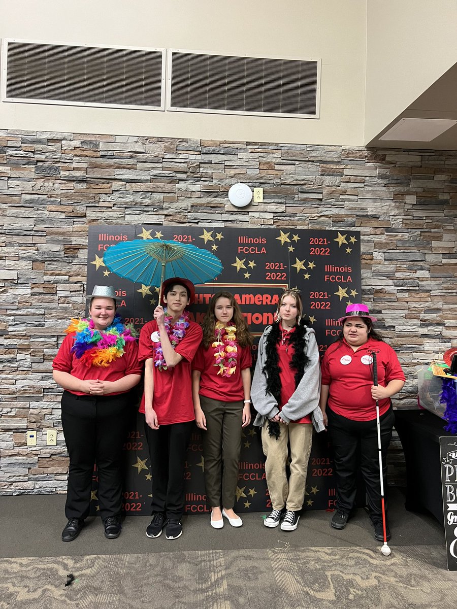 ppipikios's tweet photo. Great time at the FCCLA State Leadership Conference! https://t.co/O2Qq9wqh7Y
