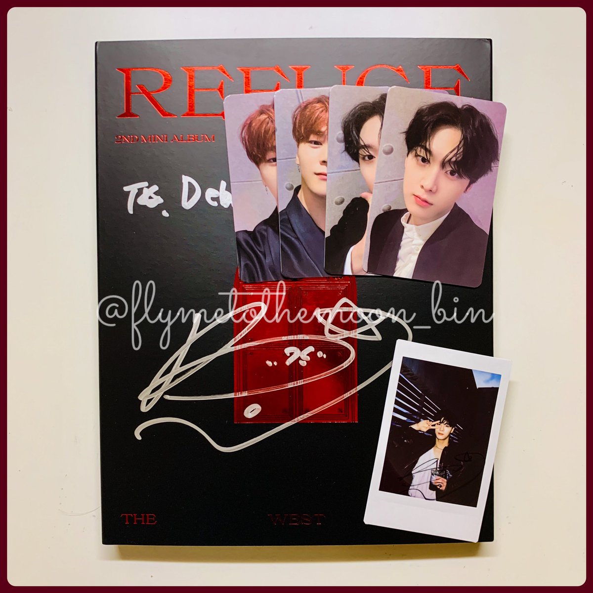 suchamoon_night's tweet photo. The album looks beautiful as well ahhhh ๐ฅบ๐ฅบ๐ฅบ Did not expect the parcel to arrive today but it did ๐คฉ what a way to start the day ๐ฅฐ
#Astro #Astrofansign #Astromoonbin #Moonbin #Astrosigned #์์คํธ๋ก #๋ฌธ๋น https://t.co/3v2gYNMV8y