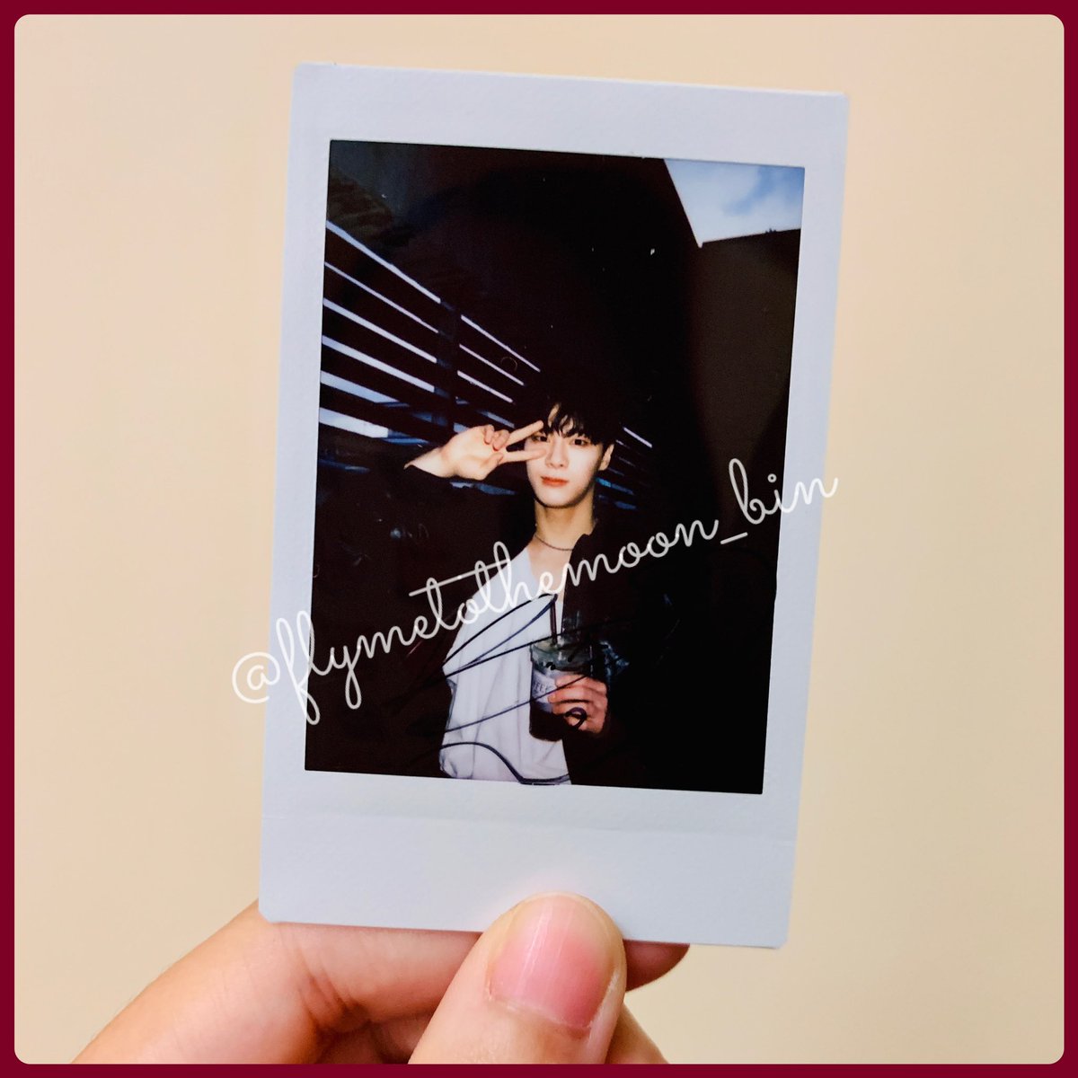 suchamoon_night's tweet photo. OMG FINALLY BINNIE IS HOME ๐ญ๐ญ๐ญ Thank you @Makestarcorp!! Finally manifesting a Binnie polaroid ๐ฅบ๐๐คฉ My life feels complete ๐
#Astro #Astrofansign #Astromoonbin #Moonbin #Astropolaroid #Astrosigned #์์คํธ๋ก #๋ฌธ๋น https://t.co/2cxf09OE8a