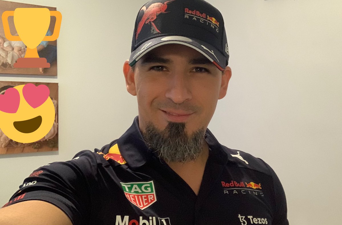 Alex_HdezBernal's tweet photo. Finally they arrived!!! 🤩😍 More than ready for the @mexicogp🇲🇽 @redbullracing @F1 I’m so excited!!! Everything is beautiful 😍🏎💨🏁 #KeepCheco https://t.co/MTthKwBCCq