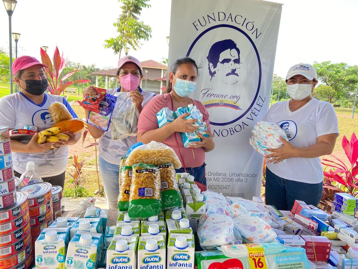 fernove_org's tweet photo. Abrazar familias nos permite mejorar su calidad de vida. Agradecemos a las marcas amigas que lo hacen posible. Y @ParqueSamanes por facilitarnos  el espacio  cada semana #barrigallena #corazoncontento #calidaddevida #discapacidad #solidaridad #FernoveFoundation https://t.co/3wkKSKXKm5