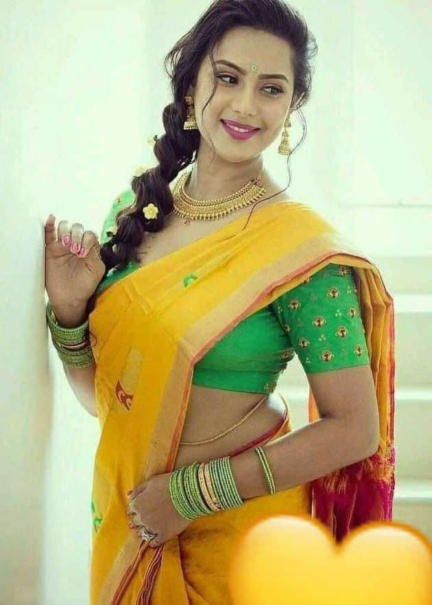mayur143make's tweet photo. @kavitaloveuall @Aniketpatel_0 @Shree_Parn @cuty_dipanshi @RamolaPatel @roshnishah_poem @rita_rocks1 @Cute_Aditi2 कोई रस्म बाकी ना रही
  मोहब्बत निभाने के लिए
बताओं कितना और चाहूँ.
  तुम्हें पाने के लिए.. https://t.co/WfKsPuNNF2