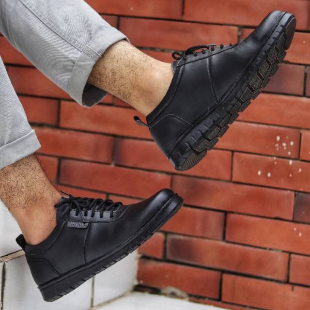 warungbelanjaa's tweet photo. ✨ ￼Sepatu Pantofel Pria Formal Casual Santai Kerja Kantor d098 Kasual Oxford Full Black ✨

💵 : 181.780
🔎 : https://t.co/XYhgqWyKDF https://t.co/6LdgR3iGqz