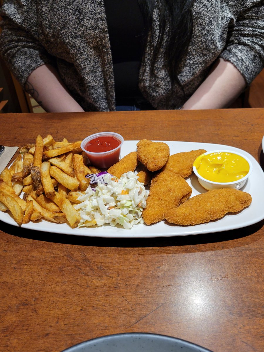 CluckADVISOR's tweet photo. @White_Spot 5 out 5 clucks, coating felt a little too thick, but very adequate and fills the belly https://t.co/2s03uPn1jg