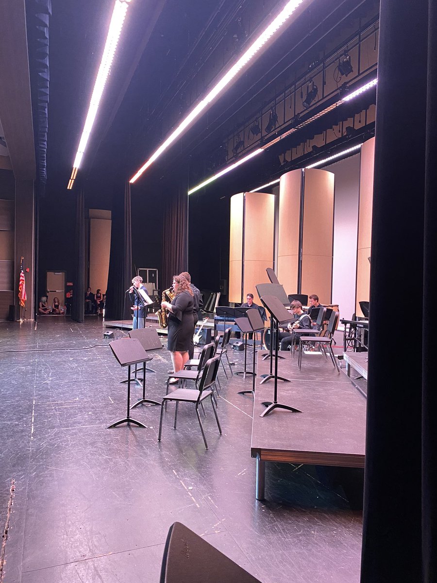 CLHSBAND's tweet image. Thanks for letting us share the stage at another OUTSTANDING Jazz at the Lake!