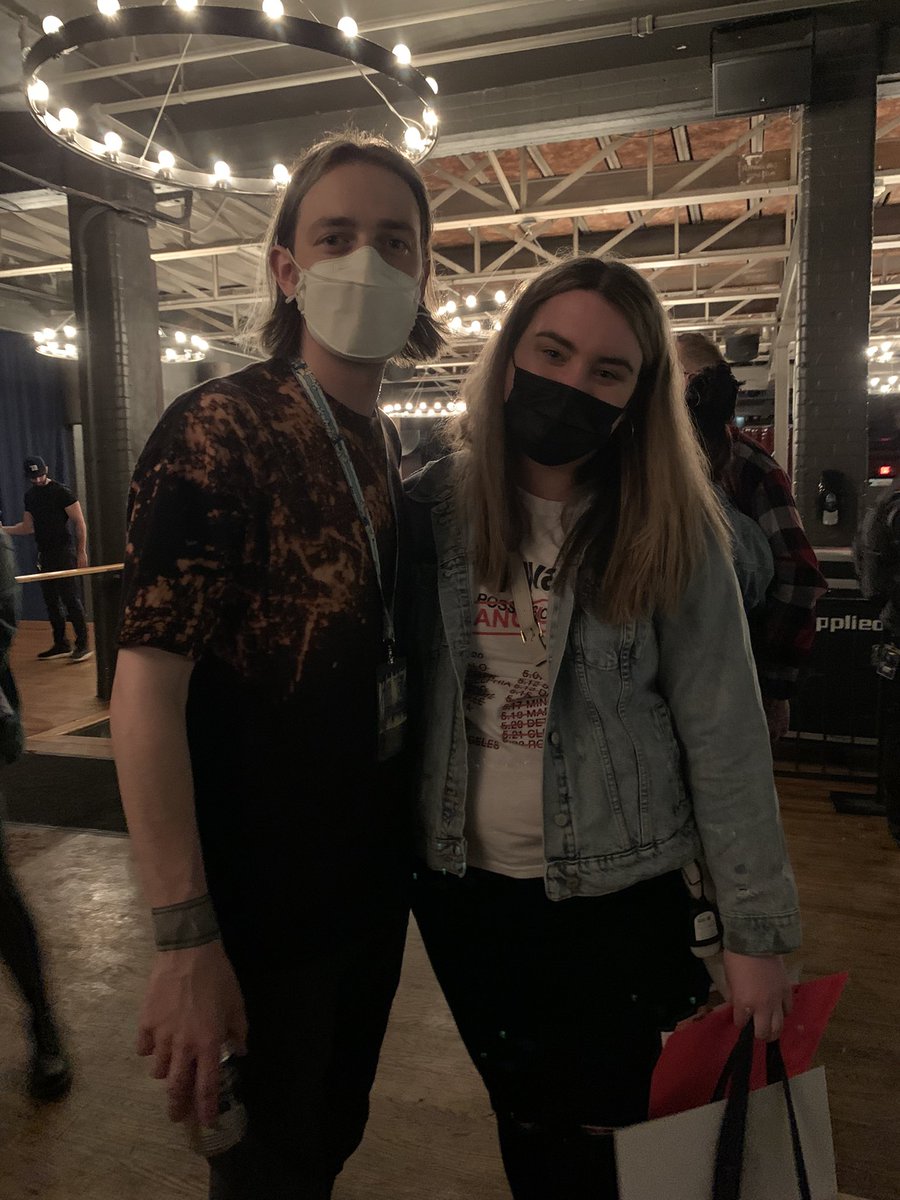ashleysteinwave's tweet photo. the Canadian met joywave! https://t.co/T8wqpGz2PH