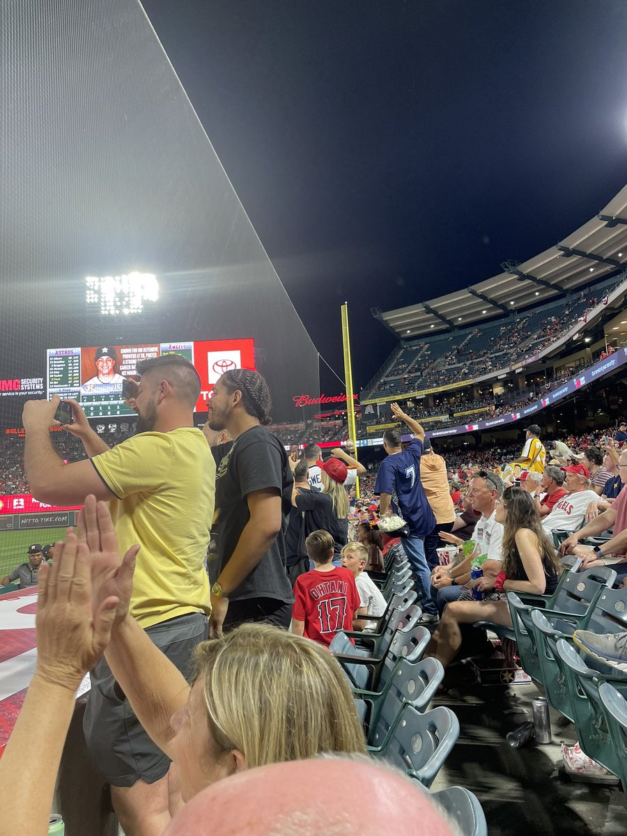 BenVerlander's tweet photo. Jeremy Peña’s family and friends going NUTS after his first career HR https://t.co/kPoiR0ePKC