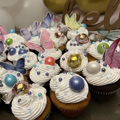 TheCakeStopShop's tweet photo. #NewProfilePic https://t.co/GMidKd0eCo