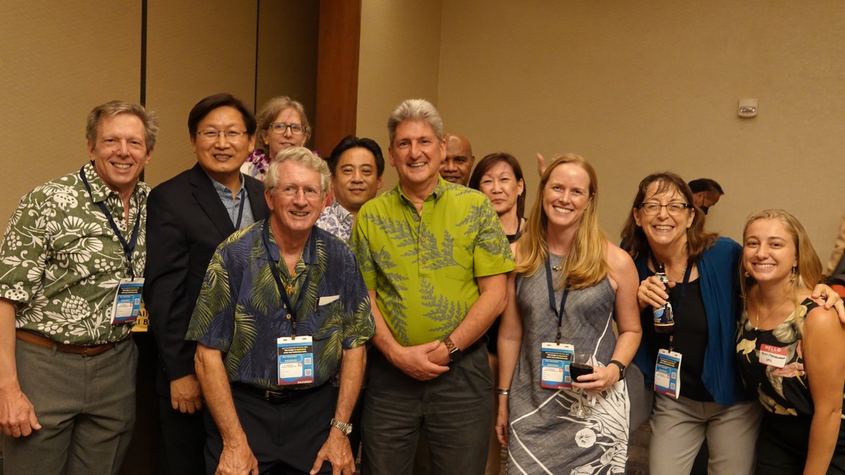 WSRLPALS's tweet photo. In late March, #WSRSLPALS and other UH Pacific-Asian Studies programs attended the  @AASAsianStudies Conference. Prof. Conner moderated a panel and Prof. Baik presented his paper at the event.
Pictured: SPAS, @UHMAsianStudies, CCS, @UHM_CJS, CKS, @UHCOS, CPIS, @UHCSAS, @uhcseas. https://t.co/4eu8dWCIZb