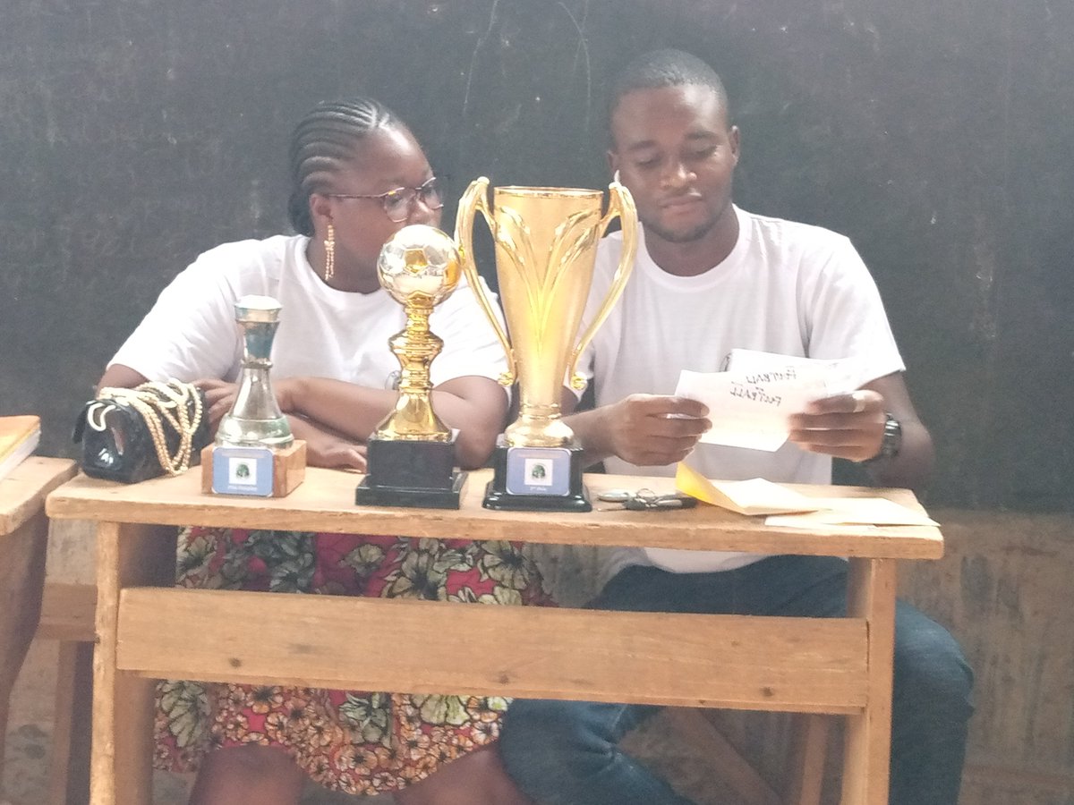 KakanouBernard's tweet photo. Promotion de la culture générale en milieu scolaire.. projet Super Intello d'#ALDID
.
#UNICEF
#Enfance
#culture
#JeuConcours
@cesar_spero
@LeRicheCangni
@claude_tibi_one
@RacheRolande https://t.co/WLRFuATWe9