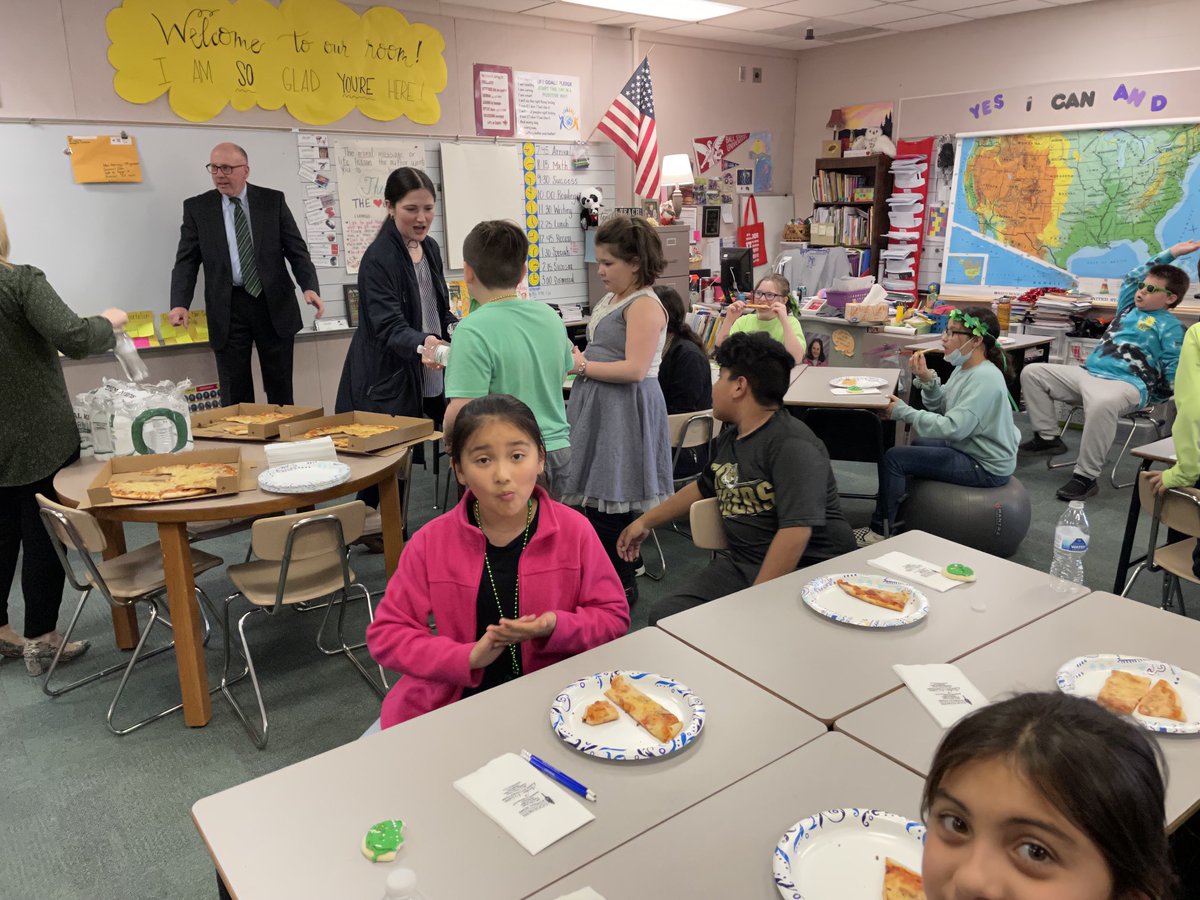 stephwest68's tweet photo. Thank you to our Community partners!  Goodwin Funeral Homes challenges our kids yearly in a writing/poster contest!  Suncrest always represents!  Thank you to our fourth grade team for engaging our students in this wonderful opportunity!  #webelieve https://t.co/OnoAp0IDup
