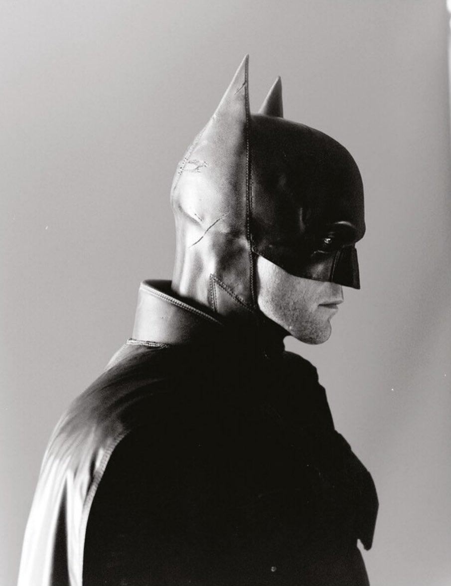 heroichollywood's tweet photo. Pattinson has the best Batman cowl. 🧛🏼‍♂️ https://t.co/cIdeBJVSSC