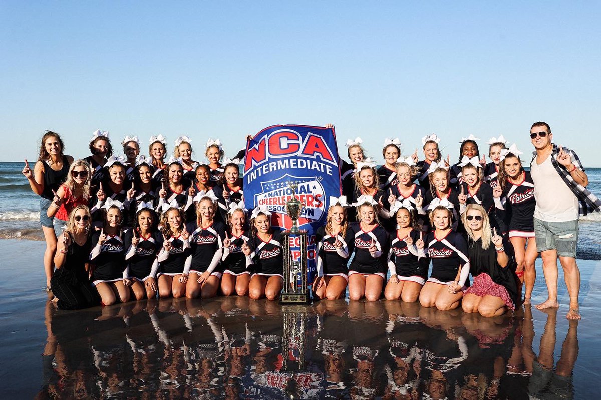 And ANOTHER NATIONAL CHAMPIONSHIP is coming back to Dallas!!! 
@dbu_cheer takes NCA 1st place, again🥇📣
#road2repeatindeed #hereforthepats