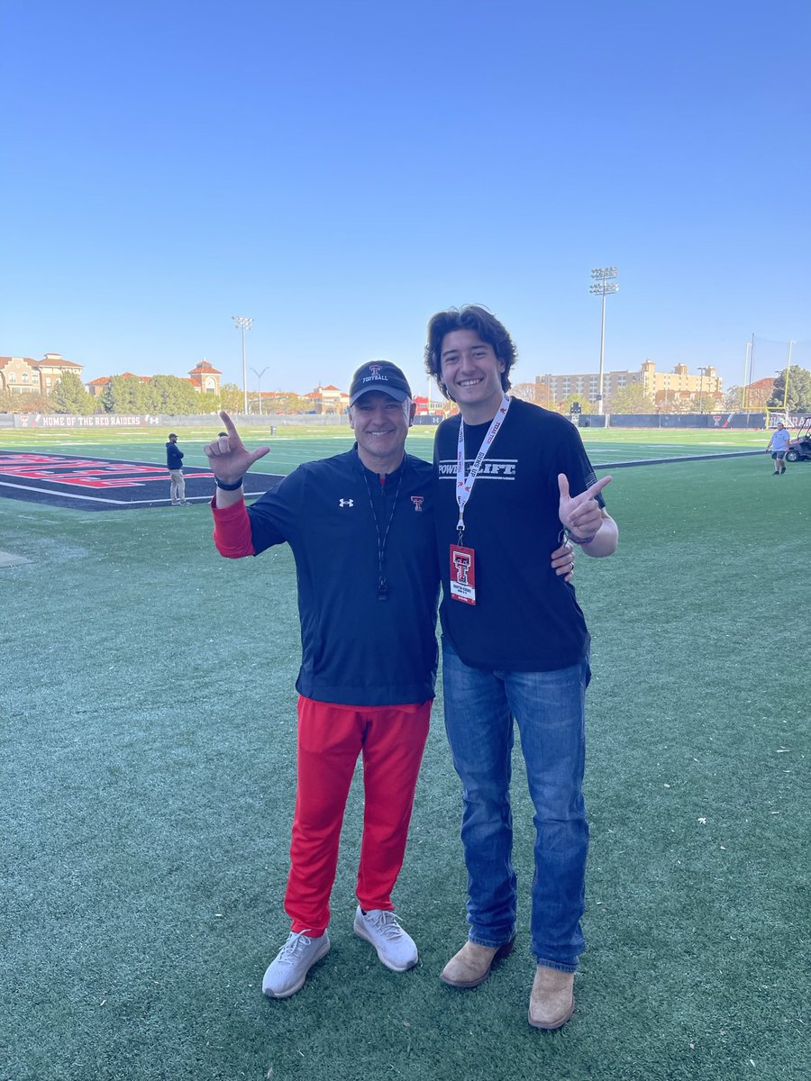 Houston Hendrix tweet media