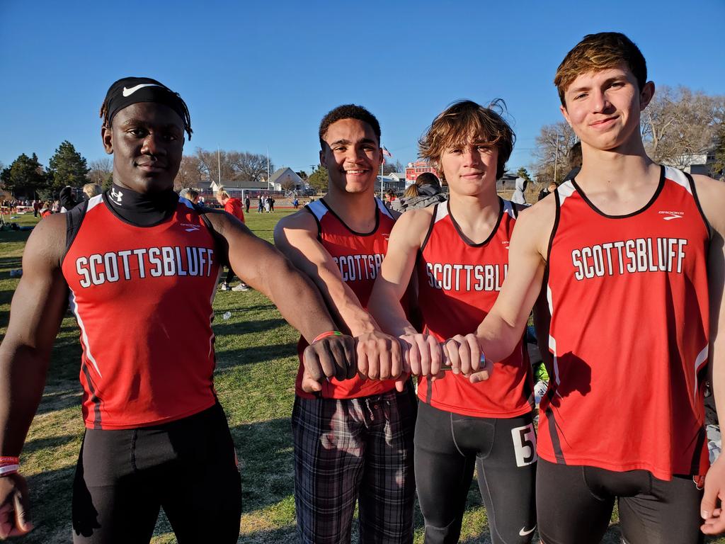 SB_TrackField's tweet photo. Congratulations to our boys 4x100 on their first win of the season! #bearcatspeed @shanks_tyrone @SebastienBoyle6 @RansenWilkins @StullBraeden https://t.co/ZsAtritUhb