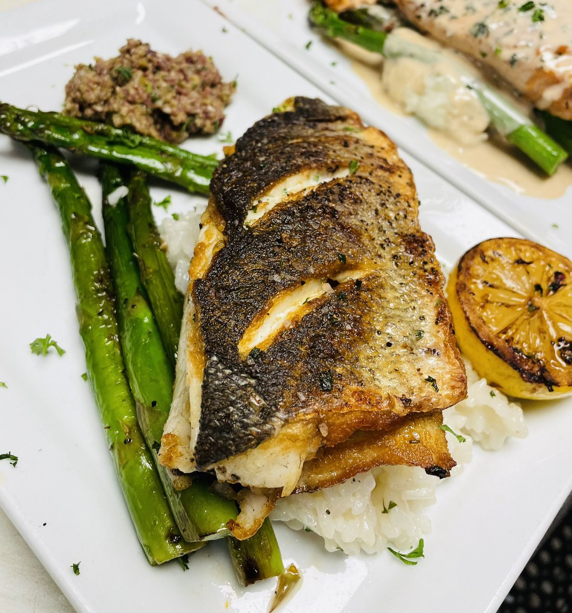 Saturn_NJ's tweet photo. Pan Seared Wild caught Bronzino, olive tapenade, &amp; grilled asparagus over Parmesan Risotto - literally sold out 2 hours into dinner service #foodie #cheflife #foodporn #MFAM #checktheboxes https://t.co/cEvJ6QqpPA
