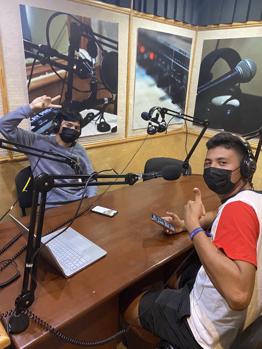 LSCUN_Radio's tweet photo. Así concluye la semana de transmisiones🎙¡Sintonízanos nuevamente el 25 de abril! Nuestros locutores se van de vacaciones 🤭 #ComunidadEnFrecuencia #LSCR https://t.co/0dImm6HUly
