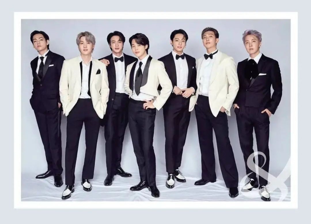 VinMin_'s tweet photo. #BTS is the most nominated group at this year 2022 at #BBMAs with 7 Nominations 😍💜

It's 7 again 💜
BTS Paved The Way 💜
#BTSARMY 
#Borahae 
#WeLoveYouBTS https://t.co/UhHNxJ2wbS