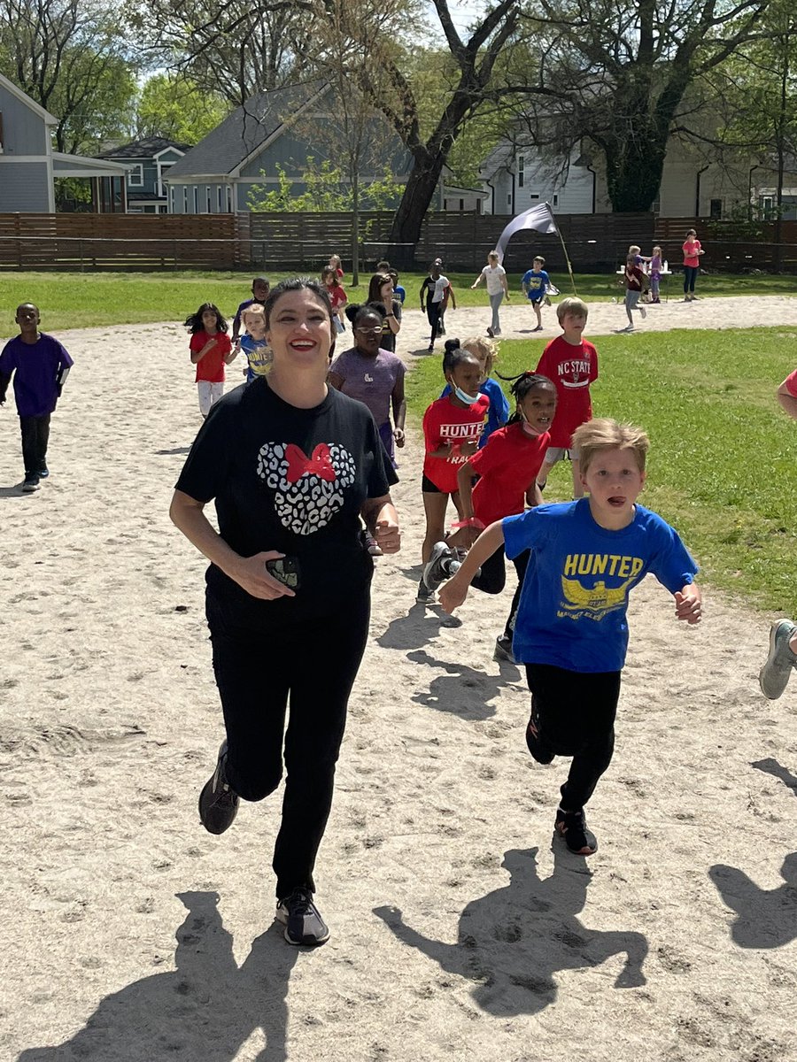 HunterPrincipal's tweet photo. We had a fantastic Moveathon today!  We raised money to enhance our outdoor learning spaces and facilities! @hunter_pta @CentralWCPSS @WCPSS #Rise #Shine #Soar 🏃‍♀️ 🏃‍♂️ 🏃 https://t.co/cVqYKlVLeD
