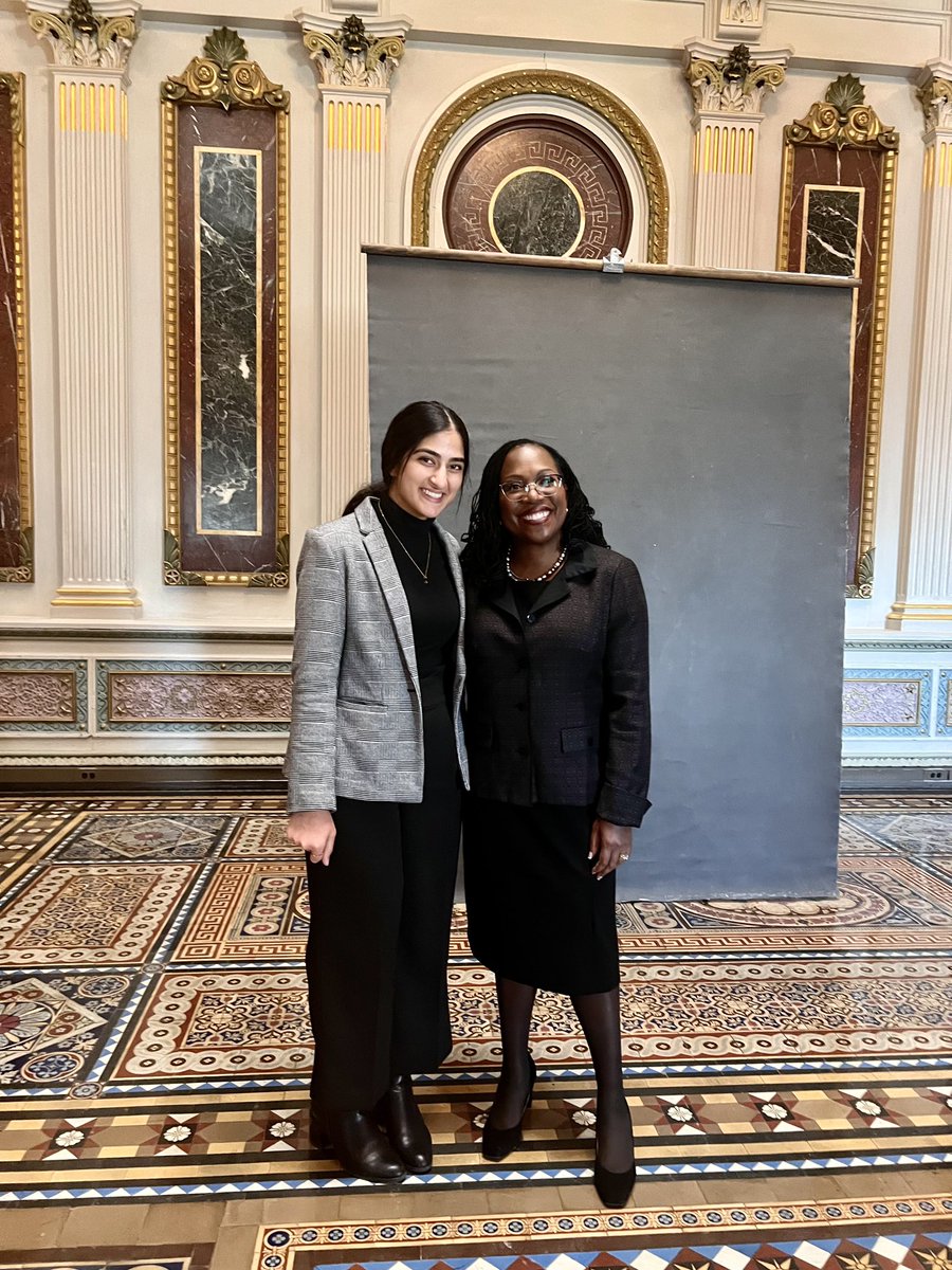 HoorQureshi46's tweet image. Today was a beautiful day to celebrate our next Supreme Court Justice.