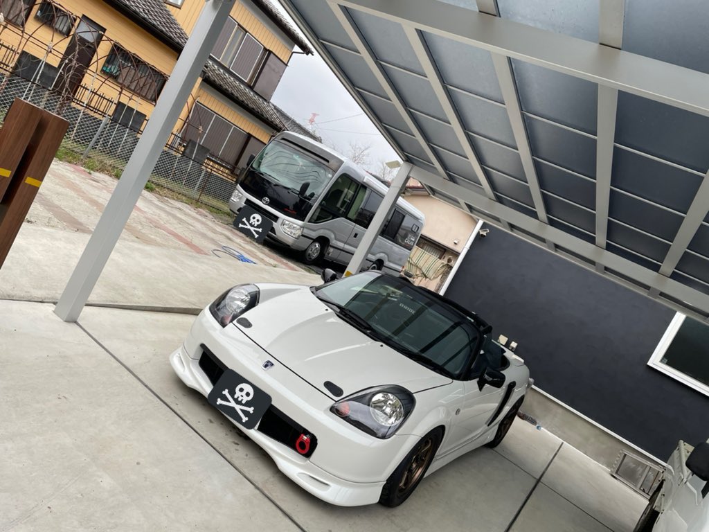 ringo_oih's tweet photo. サーキットを走ったりたまにバイクに乗ったり自家用バスで小学校へ迎えに行ったりする変な20代のアカウントです。天気が良いと畑で農作業してます。 https://t.co/r19W9YSvLe