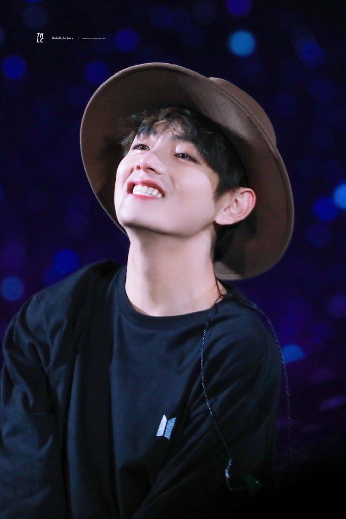 taeStanner's tweet photo. #KIMTAEHYUNG #TAEHYUNG #TAETAE #BTSV #BTS https://t.co/MqLuJP6ehQ