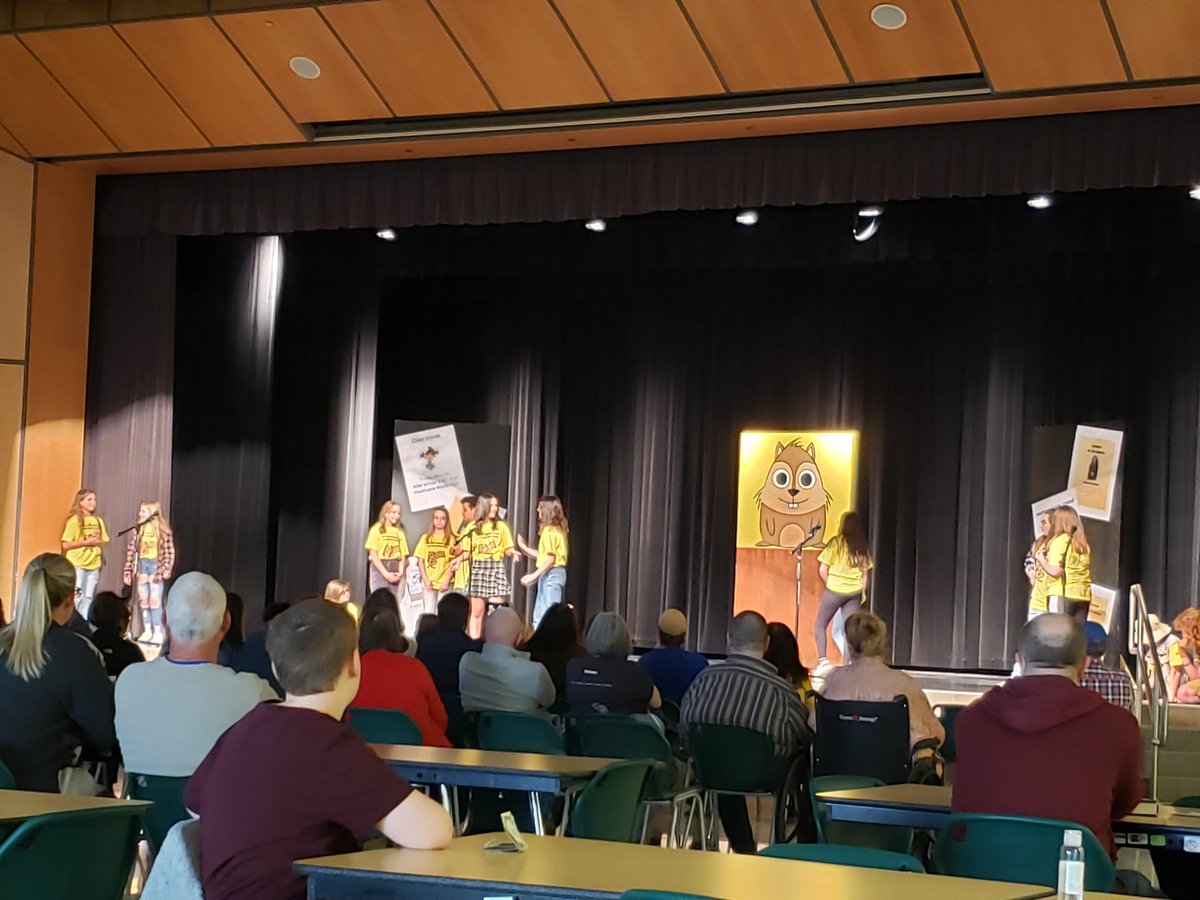 EducatorTPorter's tweet photo. What a great show! #FalconTALENT Very very funny! @DNMSFalcons https://t.co/7da0ihLGj2