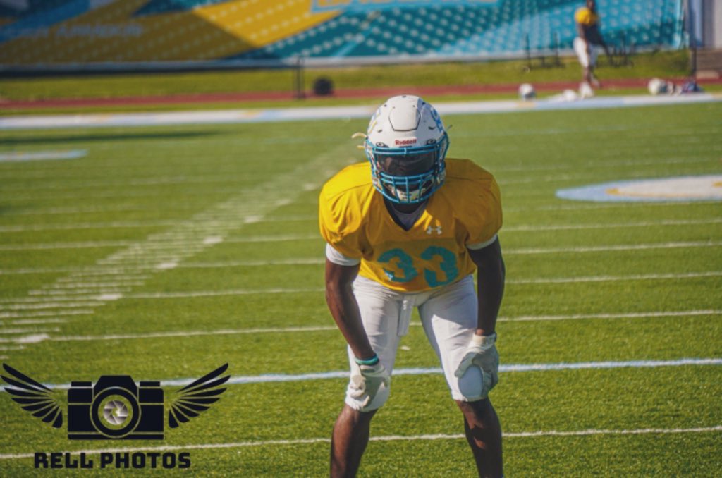braelenmorgan1's tweet photo. I'ma probably show you I'm solid first and if the energy ain't right. I'ma show you how easy it is to cut ties, no more tries (Gone). #ShakeTheWorld #GeauxJags 3️⃣0️⃣ https://t.co/CWMJ8rwnIK