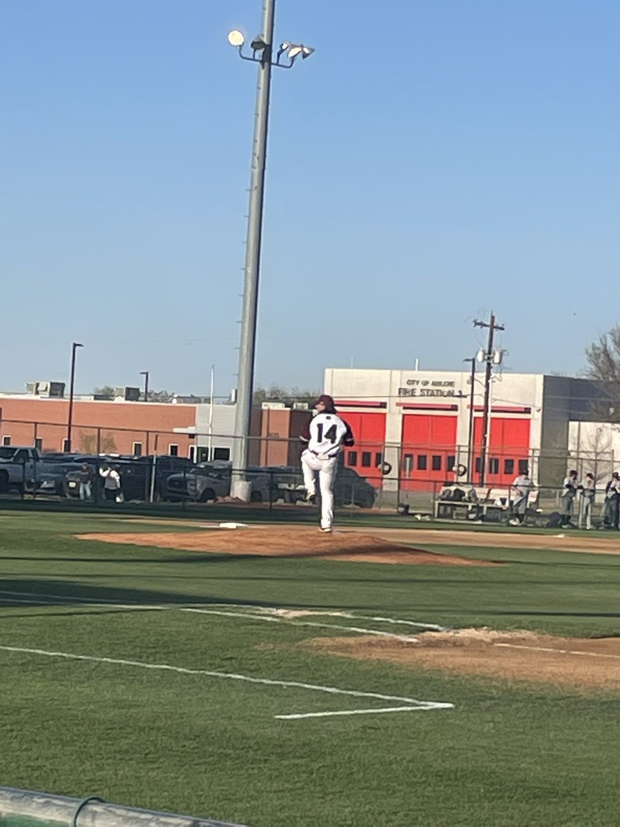 Out at <a href="/McMurryBaseball/">McMurry Baseball</a> watching former hawk <a href="/dhostas_14/">Derek Hostas</a> take on Hardin Simmons. 2 Ks in 1st inning