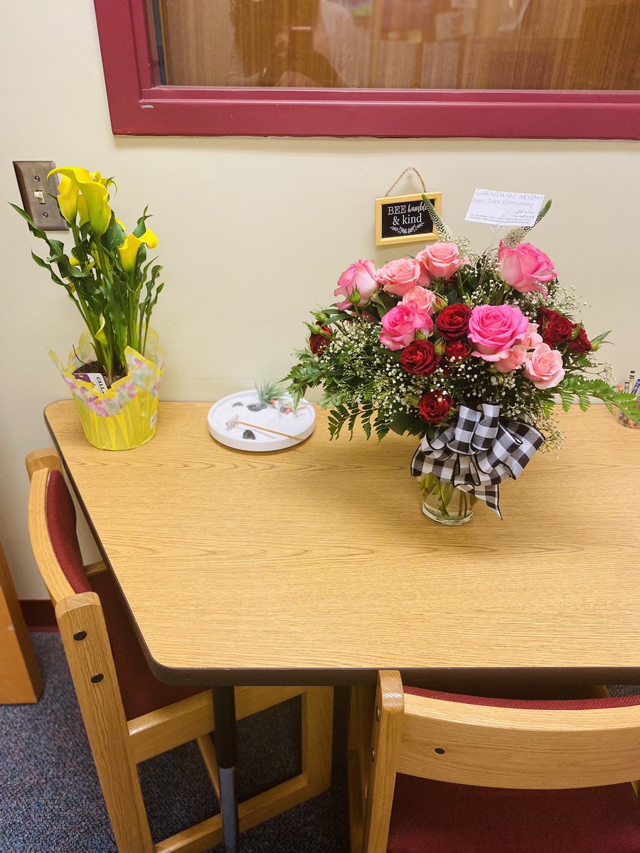 Definitely started and ended the week feeling a lot of love and appreciation for my very first AP Week! 😍From our awesome leader @MrTimothyHuber, teachers and students of <a href="/harriscreekelem/">Harris Creek Elem</a> to my own parents surprise delivery, I am blessed and so grateful for the kind gestures.
