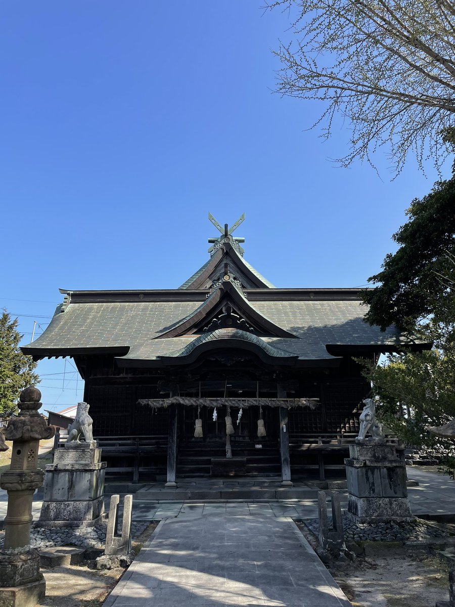 DottoStore's tweet photo. ひさしぶりに、ジョグ参り。
今日は暑いくらいですね😵
米子は、最高24°以上にも
今日も一日頑張りましょう
#ジョグ参り
#oncloudflyer
#OnFriends https://t.co/mE4EH6pGmy
