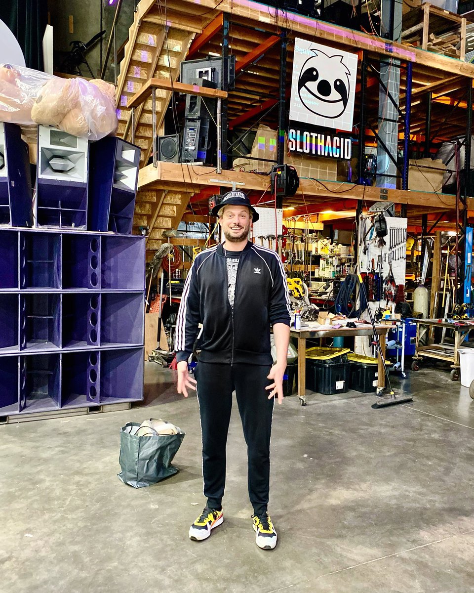 sacharobotti's tweet photo. PORTLAND tonite! 🎶🦥🚀🥰
https://t.co/3jtPFHoCly
@slothacid1 #fluffystuff #bootycorp #pdx https://t.co/8OokMyoasR