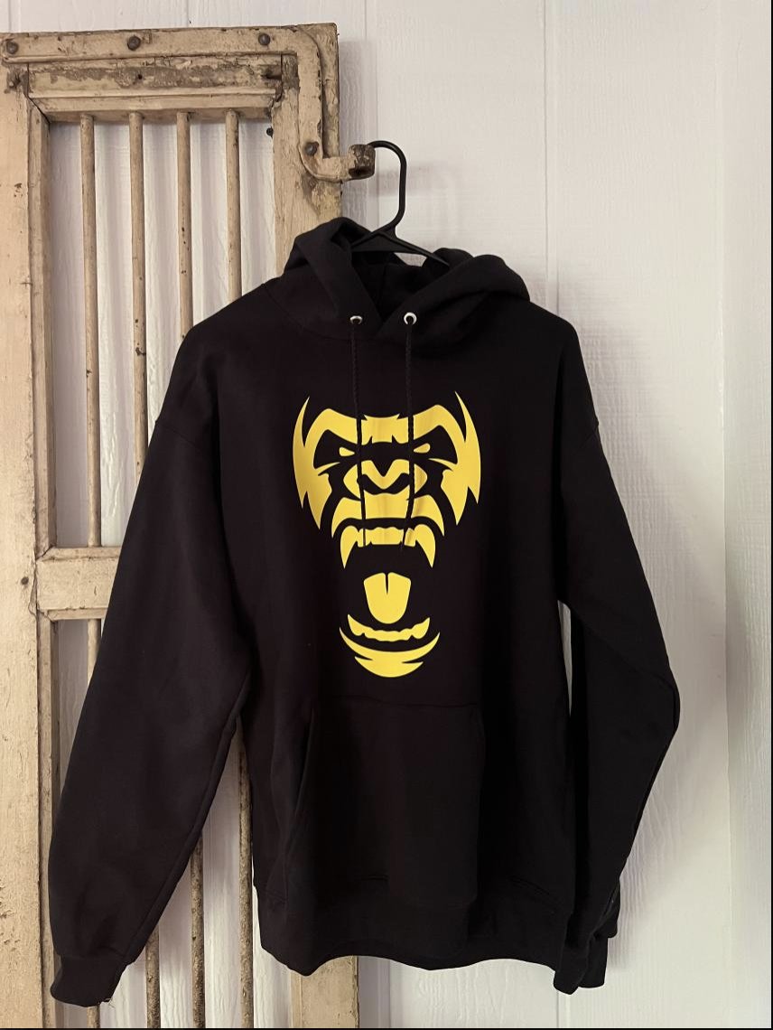 Outlaw_ApesClub's tweet photo. Have a look at this 🔥 #merch 
Tag a friend who wears #NFTs merch!

#nft #nftart #nfts #nfts #nftcollector #cryptoart #digitalart #art https://t.co/bbml0TE1kh