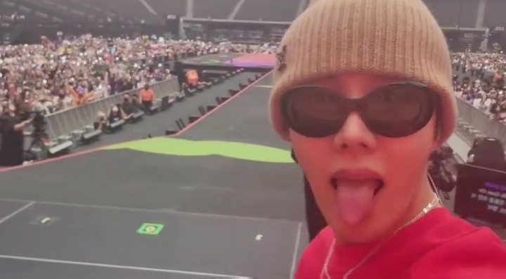 jwehope7's tweet photo. soundcheck @ las vegas, day one https://t.co/Ri1DSV86Ms