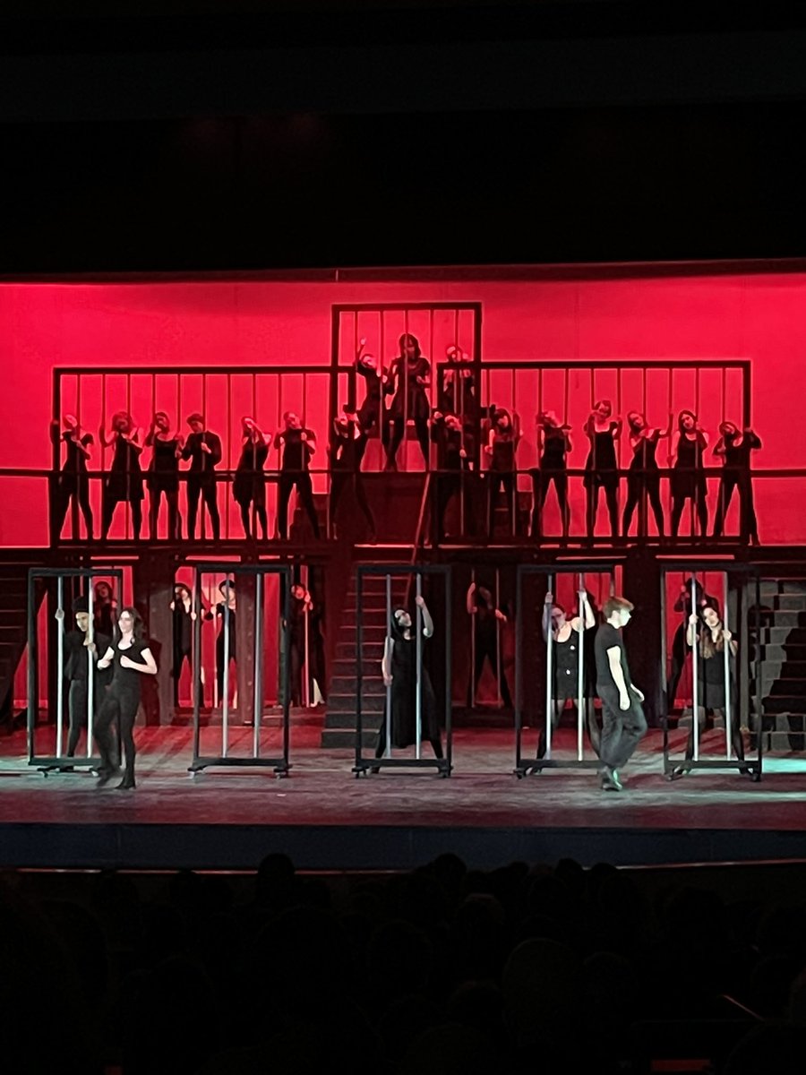 WHS_Westlake's tweet photo. Wow! What an amazing performance of Chicago from our @wlakedramaclub If you haven’t seen it yet make sure you check it out this weekend! Absolutely incredible job by our performers, pit crew, and backstage crew! https://t.co/95fPmAXIOx