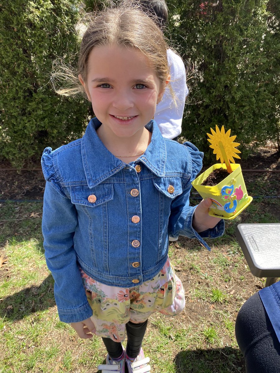 Thanks to the best class moms for helping us with our spring planting!! So much fun!!!@WheelerAvenue