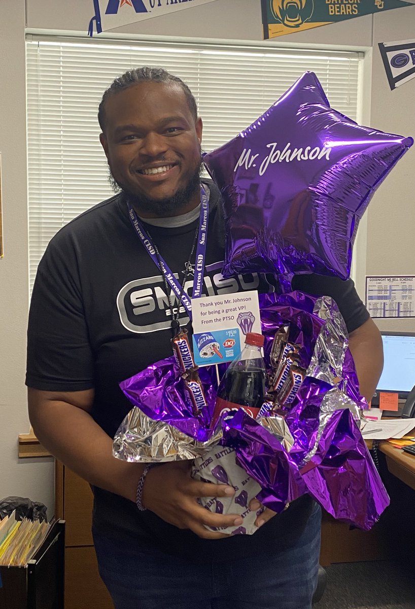 Drldjohnson3's tweet photo. Happy AP week to all Assistant Principals! Iβm grateful for all the love given by our staff, students, parents,family & friends! Thank you π ππ #APweek2022 https://t.co/94uqv0tl7E