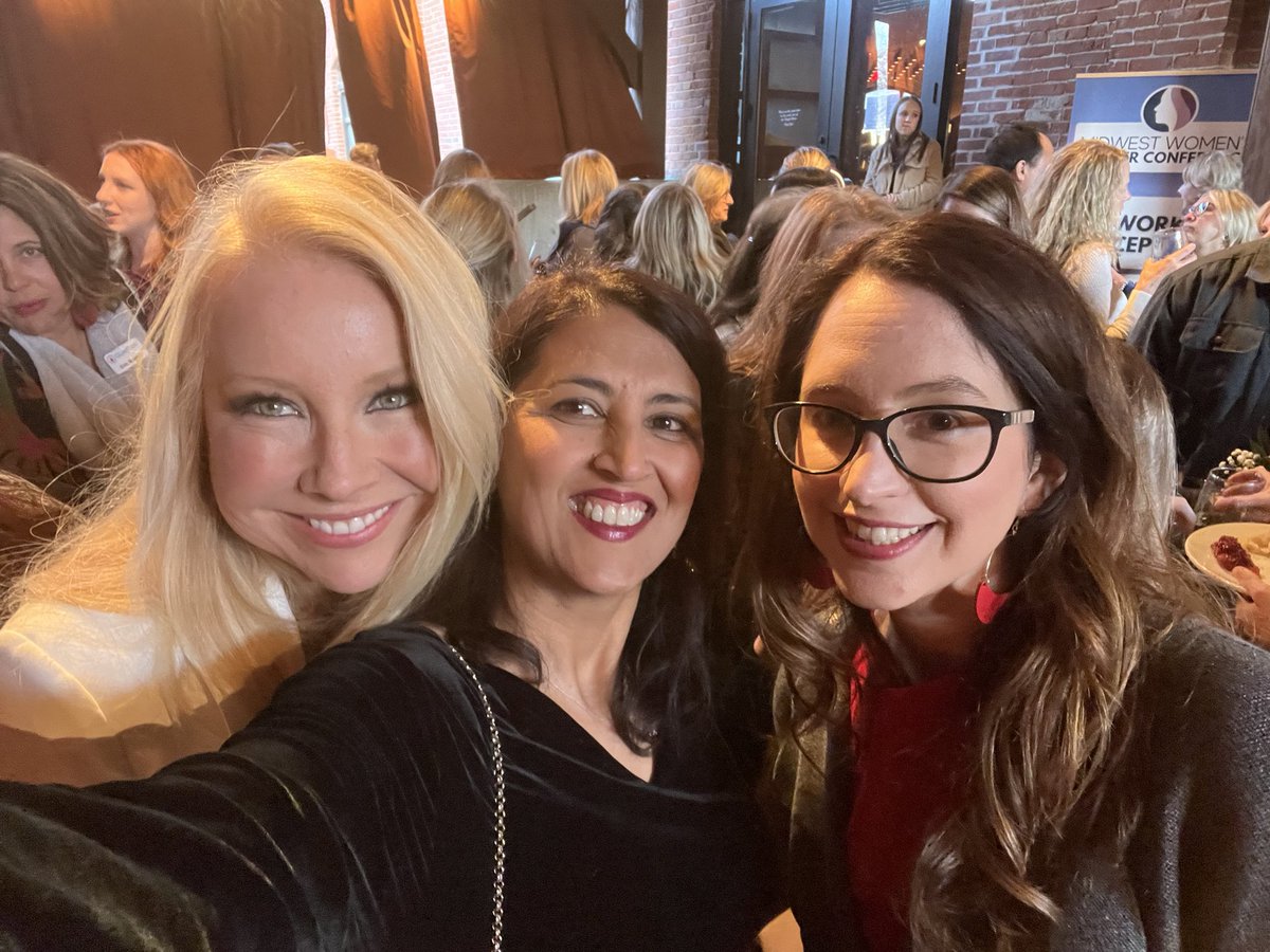 Excited for the <a href="/TotalHealthConf/">Total Health | Oncology 📖🔬</a> Midwest Women’s Cancer Conference and to have my dear friends  <a href="/DrReshmaMahtani/">Reshma Mahtani</a> and <a href="/DrLaurenNye/">Lauren Nye</a> with me! #WomenInMedicine