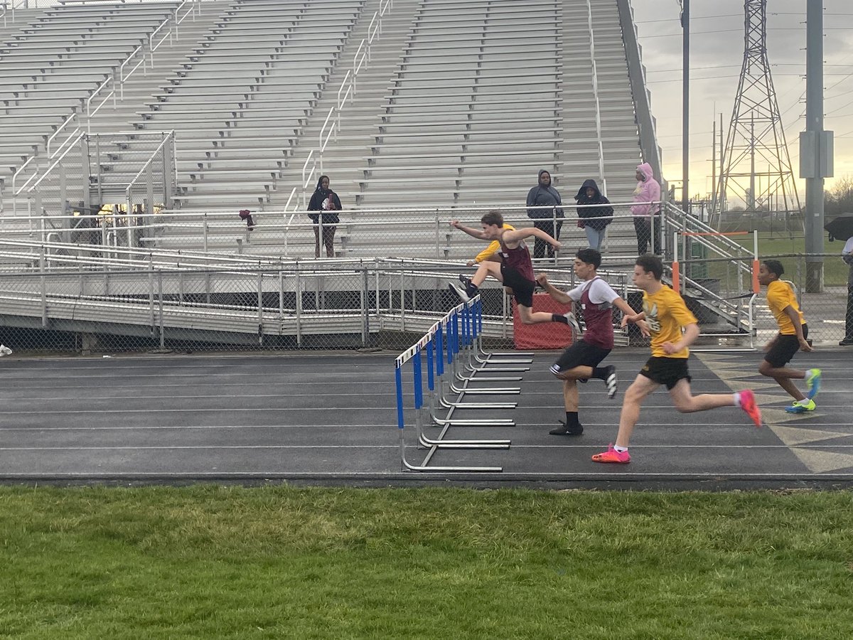 CWMSTFSPRINTERS's tweet photo. Huge past two days for CWMS Track…Both Boys and Girls  won at Pleasantview to start the year. One day later the Girls took Runner-up, while the Boys won the Hamilton Booster Invitational!🔥🏆🥇🥈@CWMSAthletics @CwmstF @CWSprinters https://t.co/bQfp1A6Vce