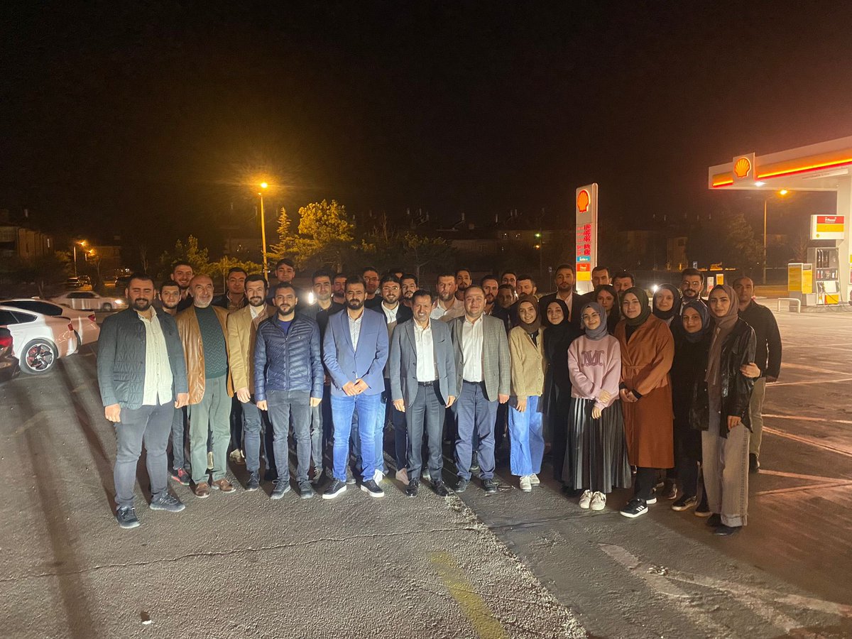 avsaidkiyak's tweet photo. İl Başkanımız Hasan Angı, Konya Milletvekilimiz, Sanayi Ticaret Enerji Tabii Kaynaklar Bilgi ve Teknoloji  Komisyon Başkanımız Ziya Altunyaldız ile birlikteyiz.

Kıymetli başkanlarımıza aktardıkları tecrübe ve bilgilerden dolayı teşekkür ediyoruz. https://t.co/5dwmvbPgrG