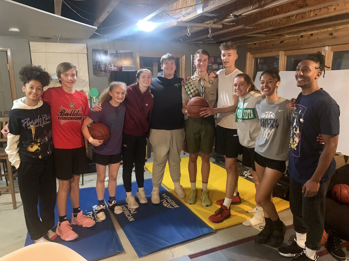 jamesaumer22's tweet photo. What makes @Mikayla_Aumer a great All Star is the support system she has had during her entire process of becoming the player she is today. @MNgbballAllStar https://t.co/MnaNiqLjWG
